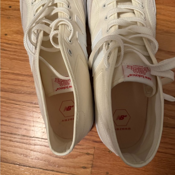 Never worn New Balance NM213 Pro Court Shoe - Picture 8 of 9